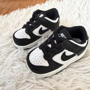 Nike Kids' Black and White Sneakers